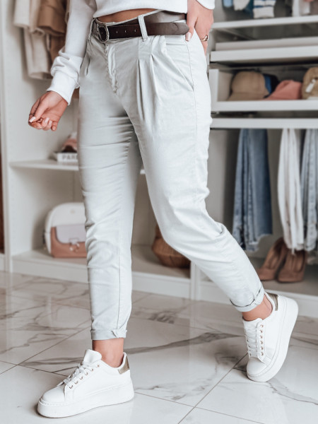 Dámske chino nohavice s opaskom MODELA svetlošedé (uy2564)